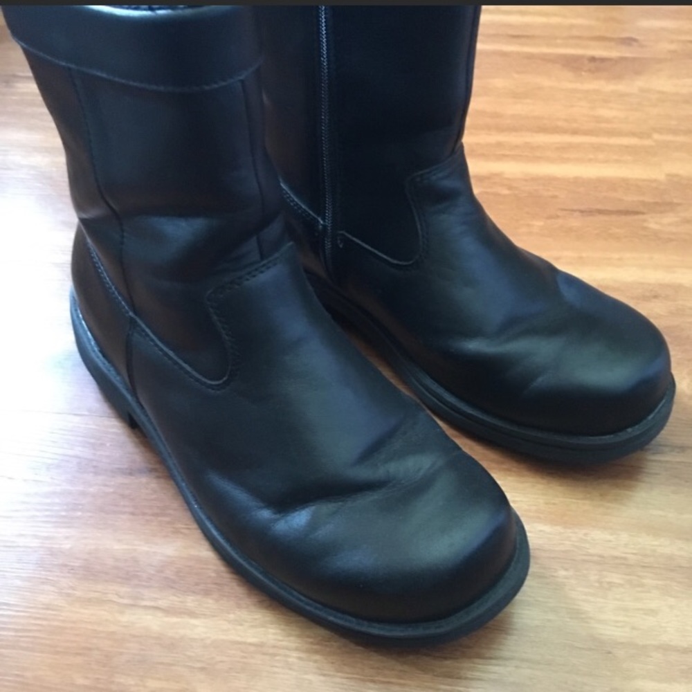 Ryan Water resistant dual cushion boots